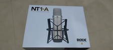 Microphone RODE NT1-A, Couleur